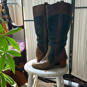 Two-Tone Frye Heeled Boot